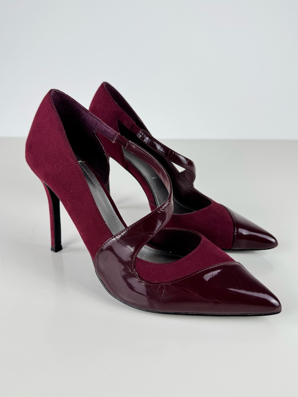 BCBGeneration Stiletto Heels Burgundy Patent Pointed Toe Size 8